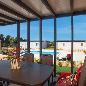 Park za odmor Adria Mobile Homes In Kastanija
