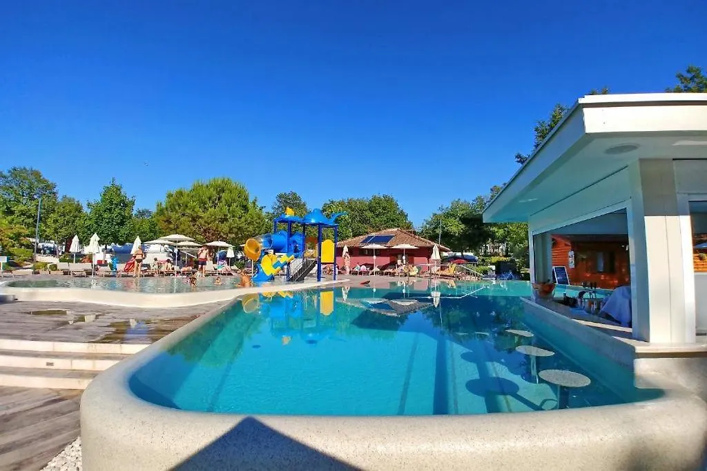 **** Holiday park Polidor Glamping Resort Mugeba Croatia